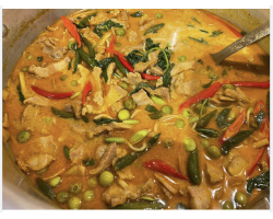 แกงกะทิหมูปักษ์ใต้